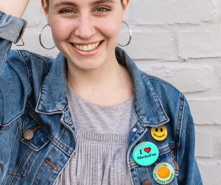 Custom Badge Maker
 FREE line Badge Maker MockoFUN